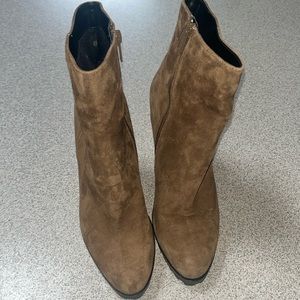 Aldo boots size 8